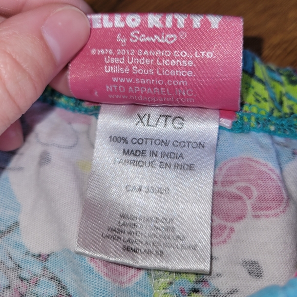 2012 Sanrio Hello Kitty PJ Pants - Picture 3 of 3